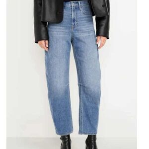 Old Navy Wow High-Rise Barrel Ankle Jeans Light Wash Size 4 Short NWT